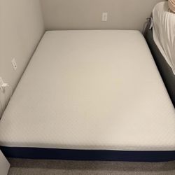 Zinus 10” Hybrid Mattress- Queen 
