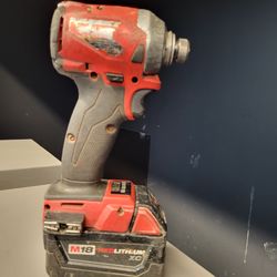 Milwaukee impact and battery