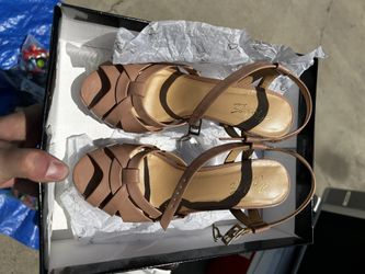 Woman’s Heel Size 6