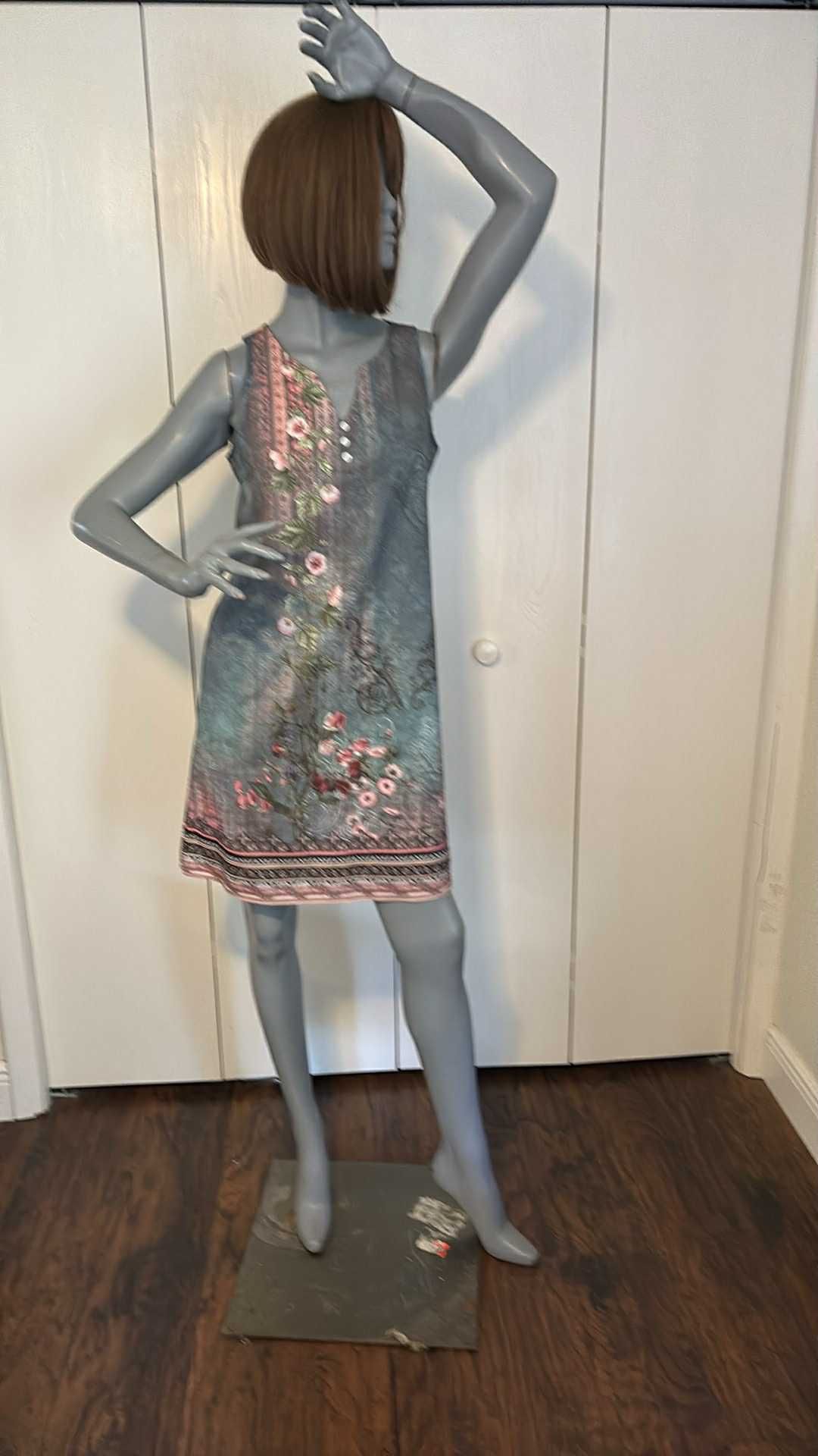 Woman Dress Size Small