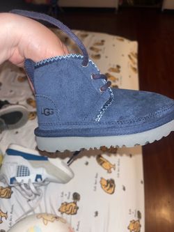Uggs size 7c