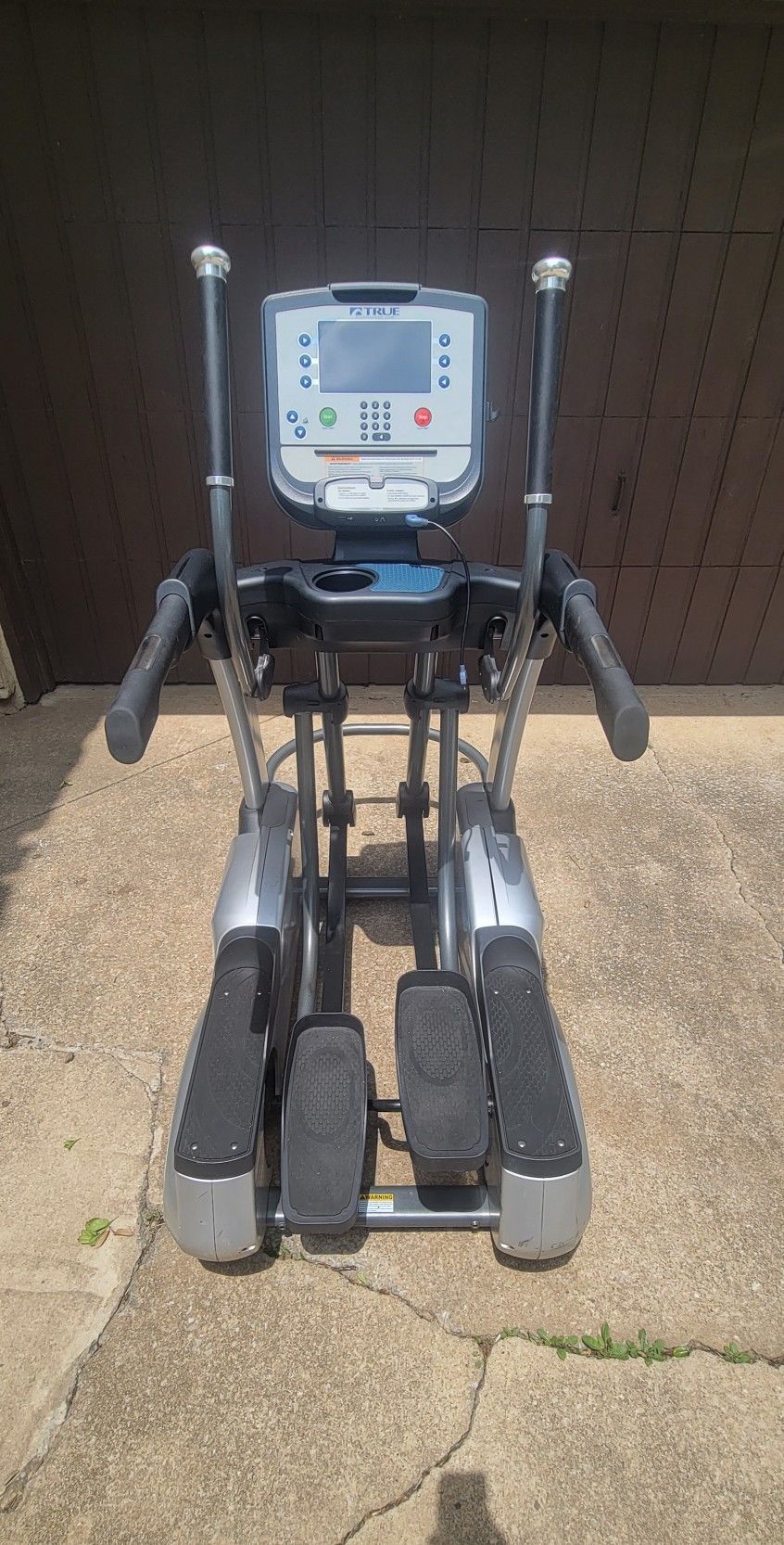 True CS400 Elliptical 