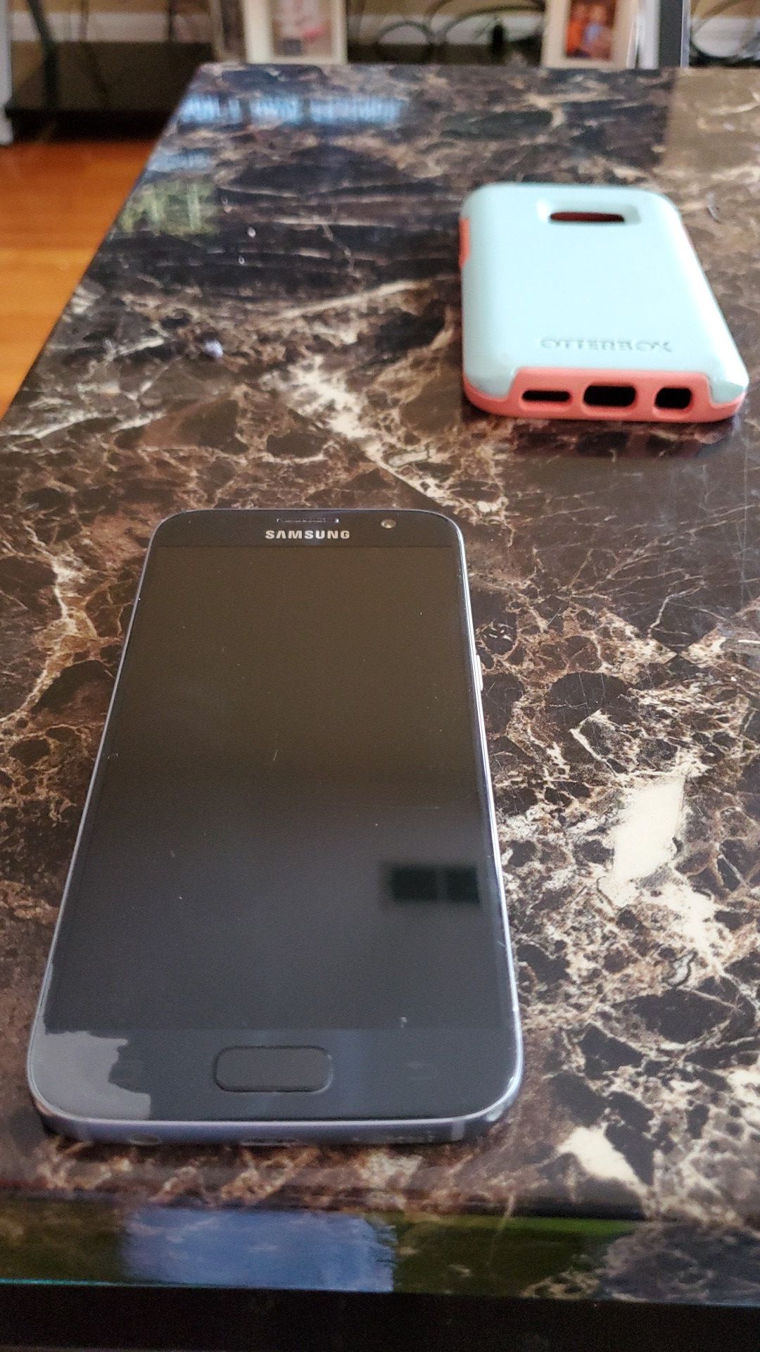AT&T Samsung Galaxy S7 with Otterbox case