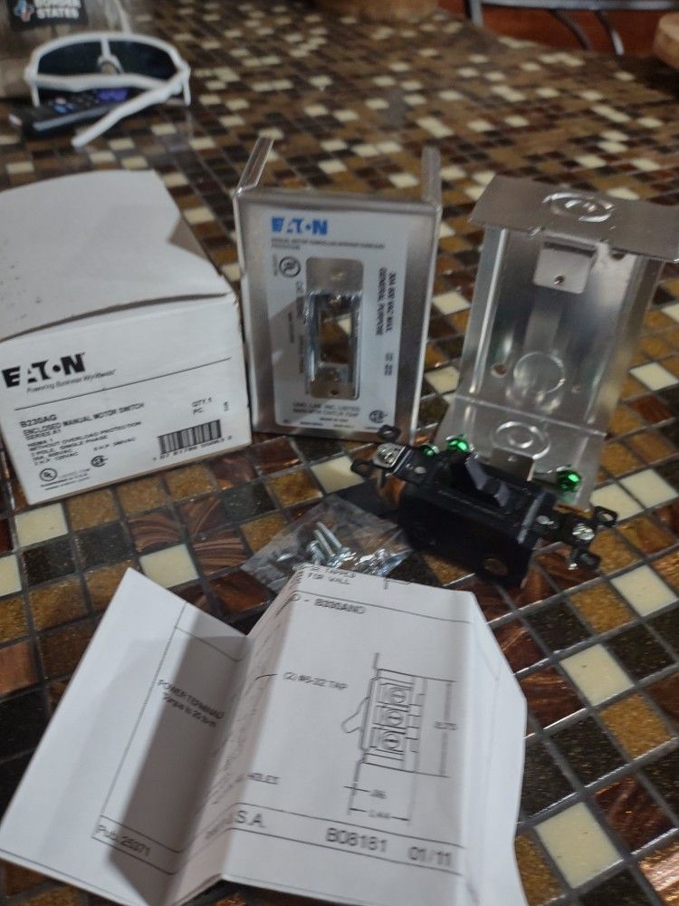 New Set Of 27 Eaton B230AG Enclosed Manual Motor Switch Series AI