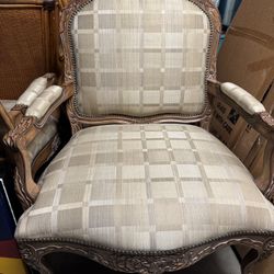 Beautiful pair of Monarch armchairs by Kreiss