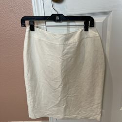 New Women’s White Pencil Skirt Size 4 