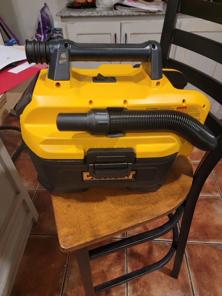 Dewalt 20v 2 Gallon Wet And Dry Vacuum Tool Only