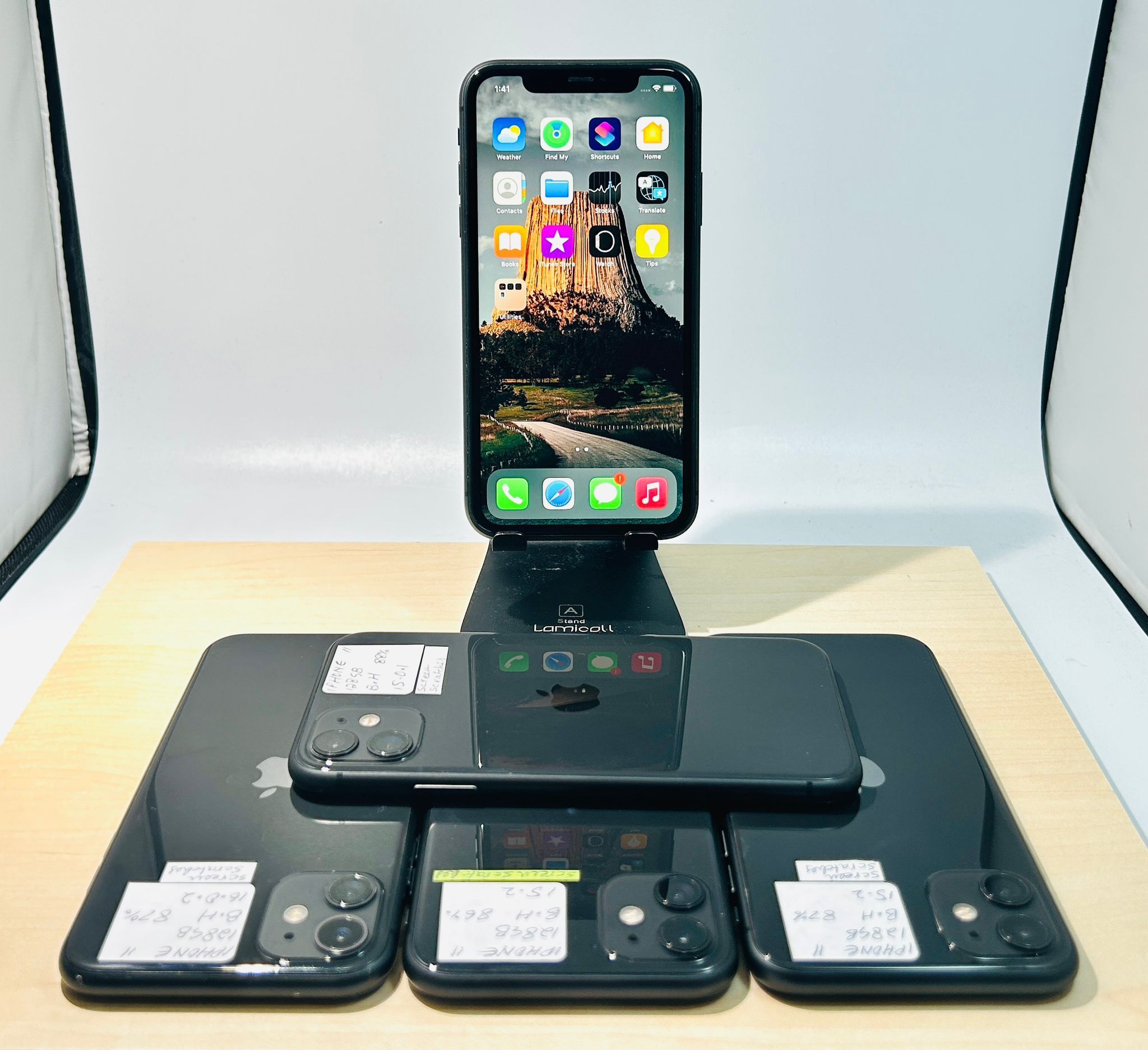 Apple iPhone 11 128GB UNLOCKED Fully Functional $240 Each