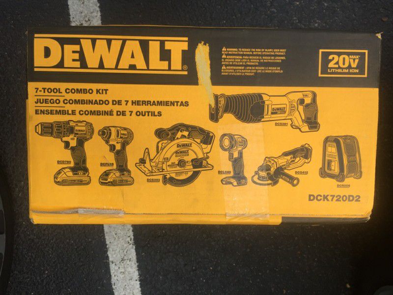 Dewalt 7 Tool 20-Volt Max Lithium Ion Cordless Combo Kit