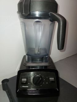 Vitamix Explorian E320 Blender 64oz -Tested-works great-$110 OBO