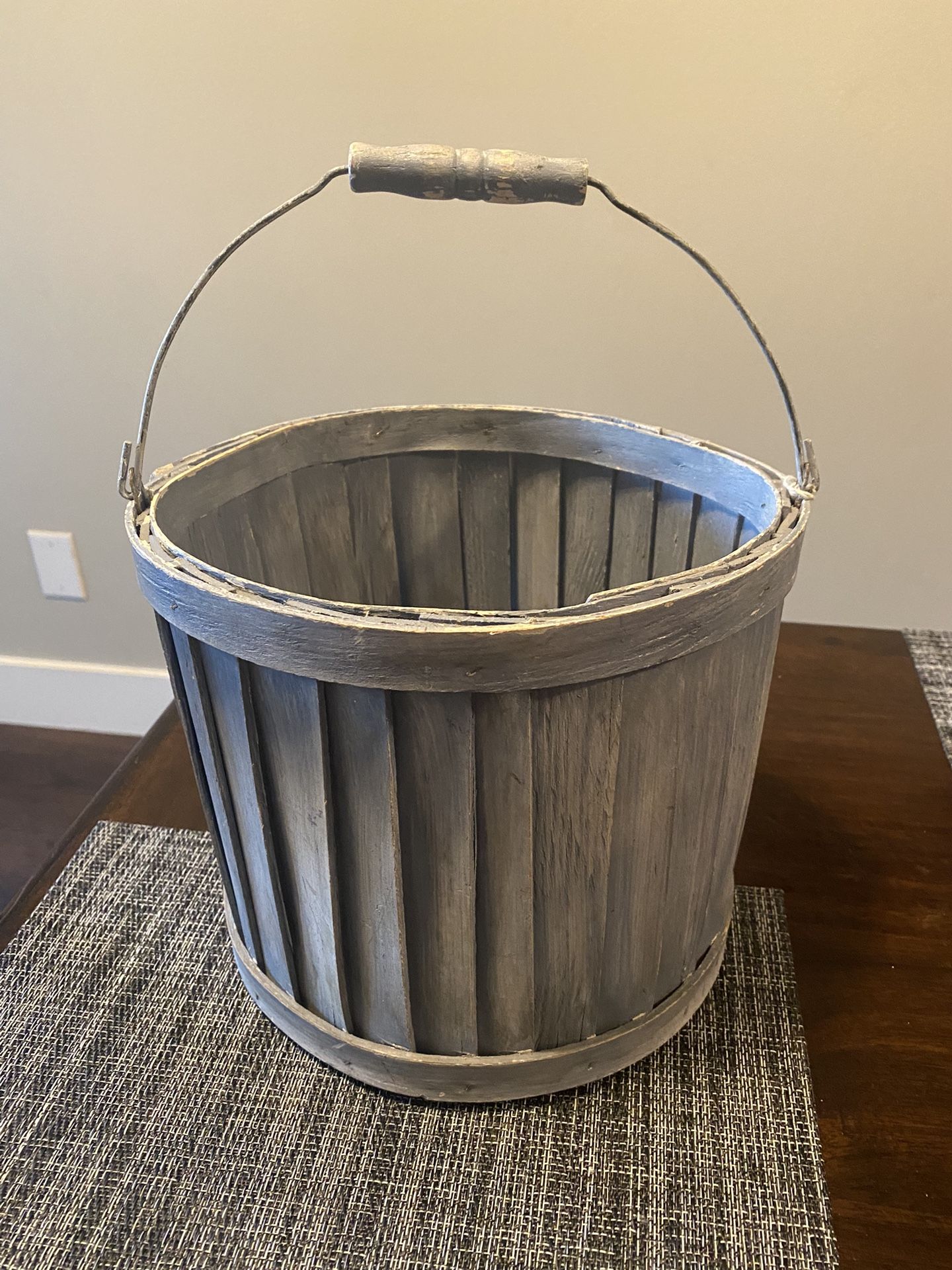 Medium Sizes Blue Gray Bucket Basket 