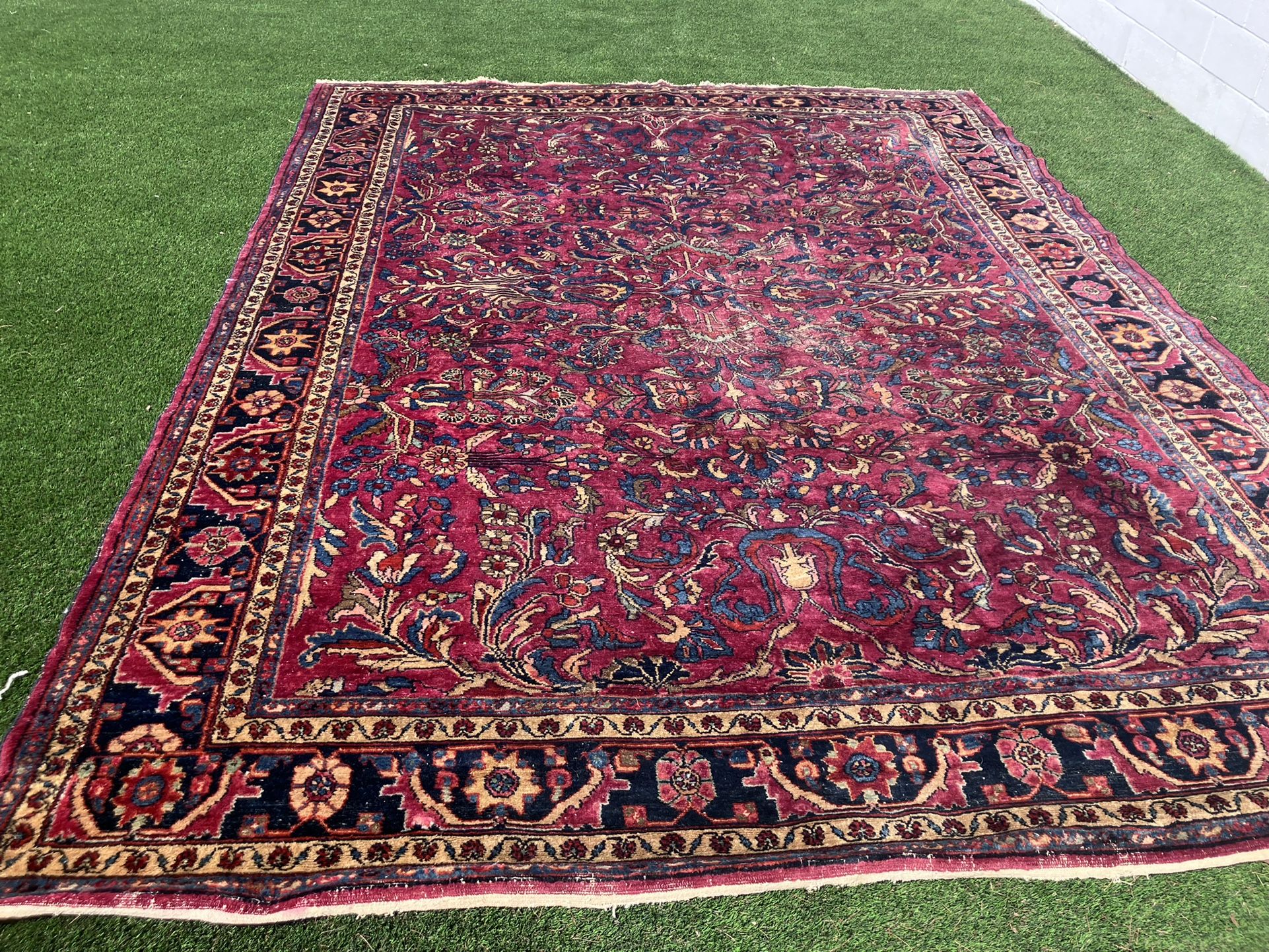 Vintage Liliyan Sarouk Persian rug / Medallion Heriz Wool Rug / Large Wool Rug 
