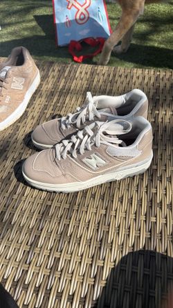 New Balance 550 Sz 8.5