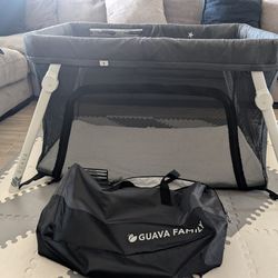 Guava Family Travel Crib