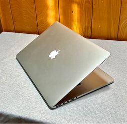 Apple MacBook Pro 15” Retina i7/16GB/500GB SSD $350