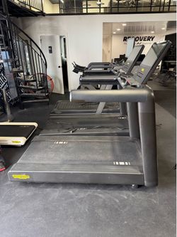 Excite technogym treadmill