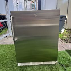 Accucold by Summit Appliance 24" Wide Built-In All-Refrigerator, ADA Compliant