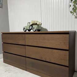 Dresser, Cajonera 