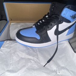 Air Jordan 1 UNC Toe