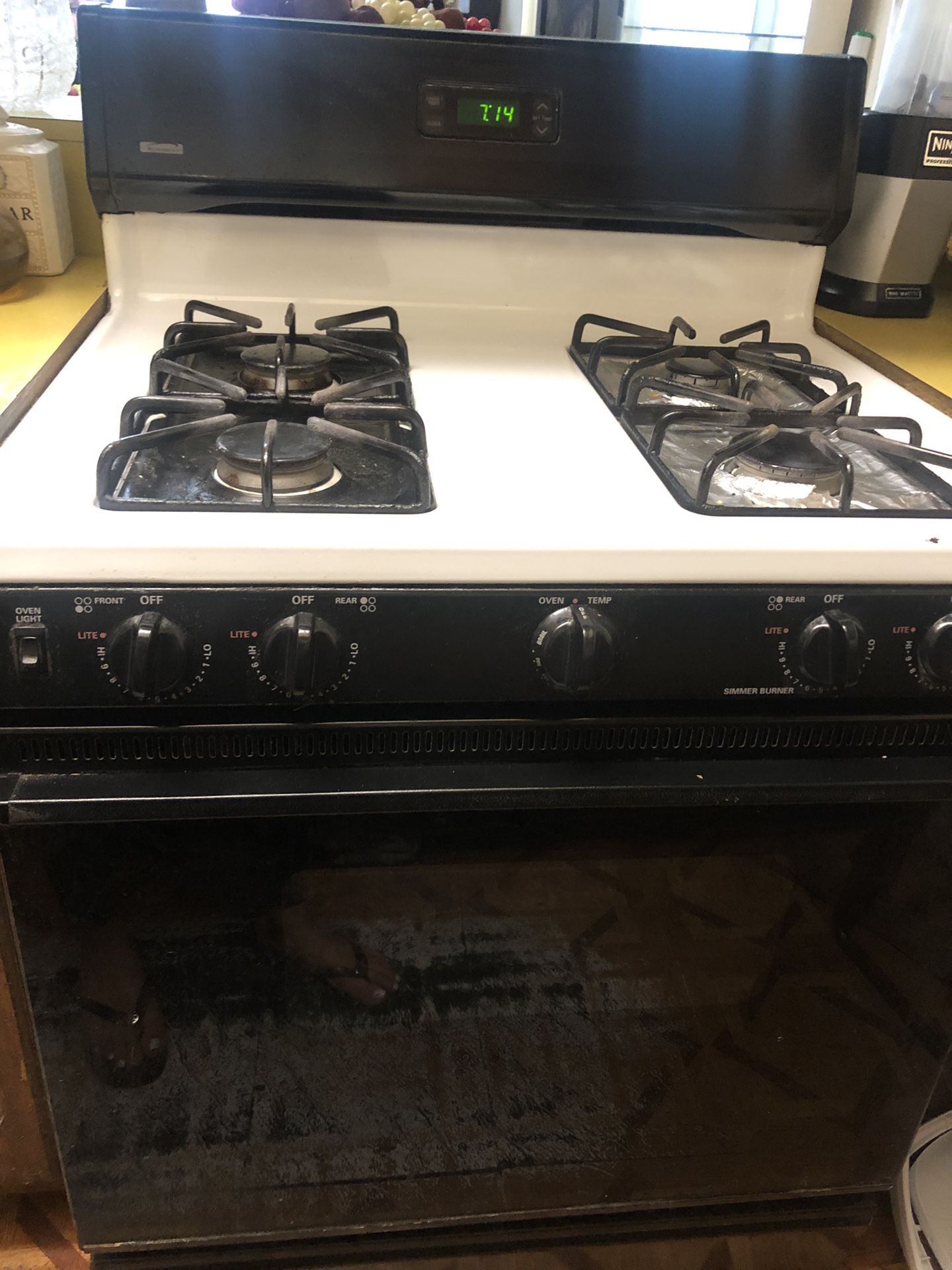 Kenmore gas range. Perfect condition
