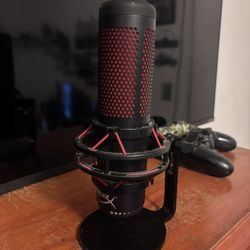 HyperX QuadCast (PS4, PS5, PC)