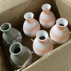 12 Vases