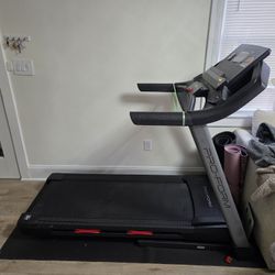 Full Size Treadmill Pro-Forum