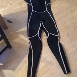 Surfing Wet Suit