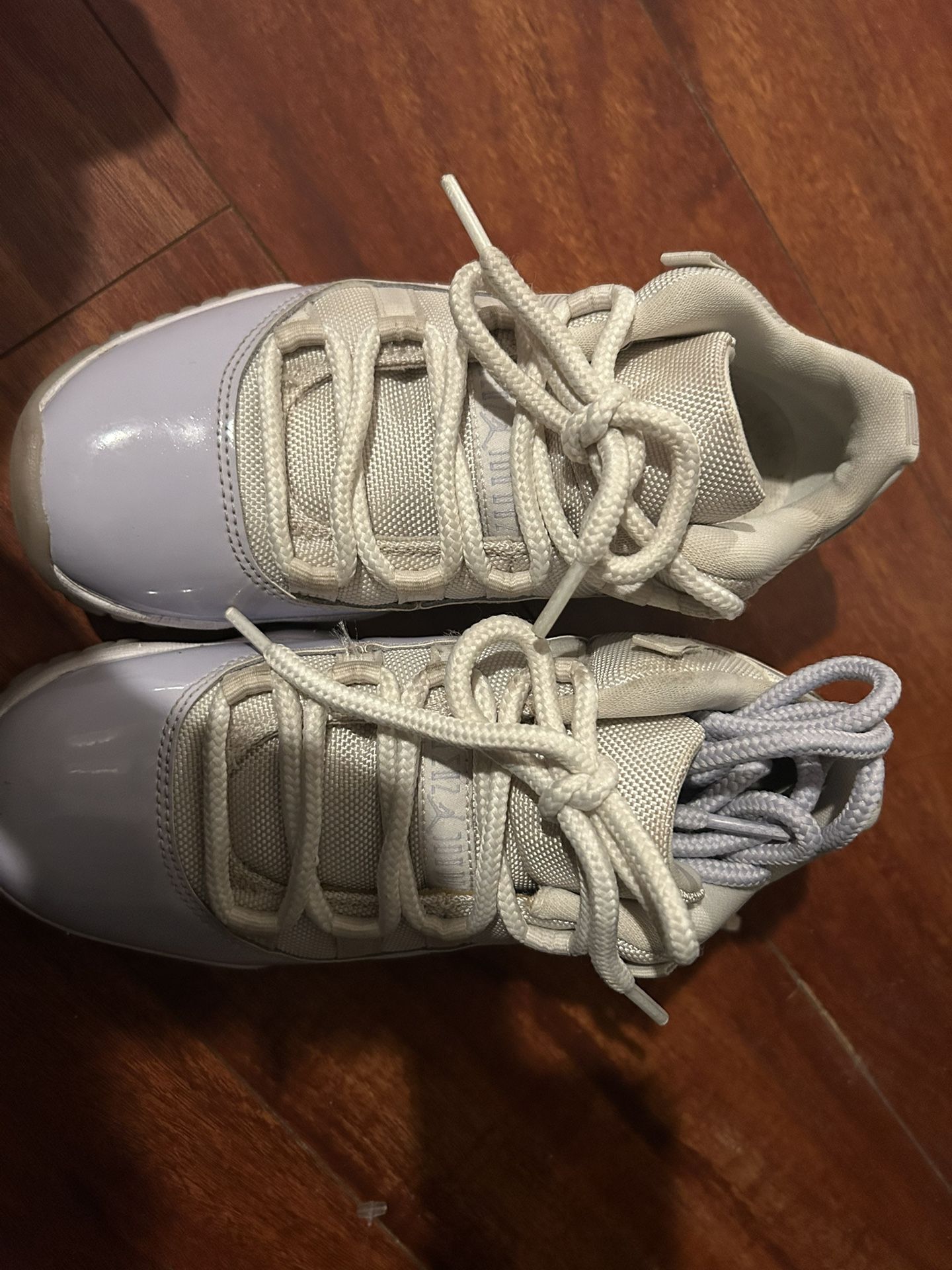 Pure Violet 11 Size 6 Them