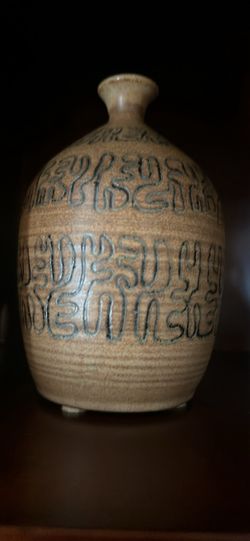 Vintage Mid Century Studio Pottery Signed Leal