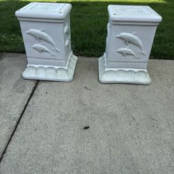 Dolphins Pedestal 20″