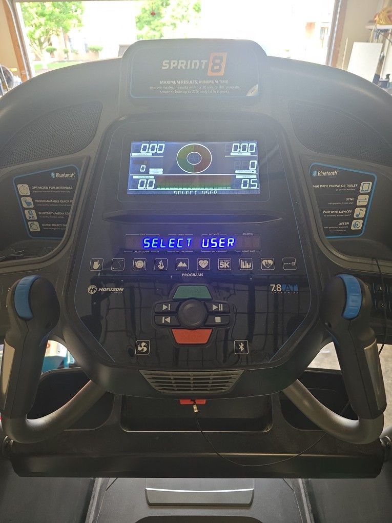 Horizon 7.8 AT Treadmill w/Blutooth