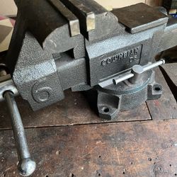 Columbian D6 Vise