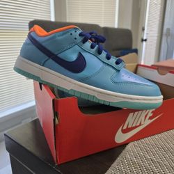 Nike Dunk Low SE Baltic Blue Total Orange Men's Size 8