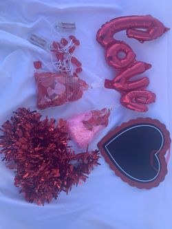 VALENTINES DECORATIONS