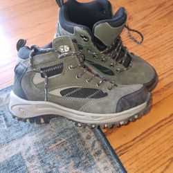 Hiking Boots Size 5