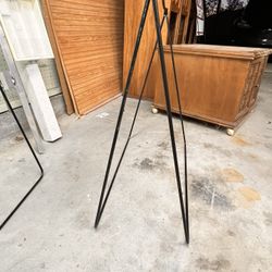 A Frames, Real Estate Post 