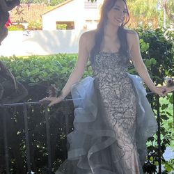 Evening Gown With Detachable Trane