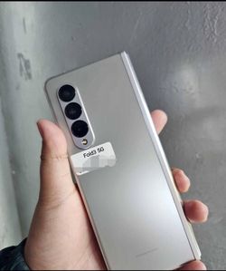 Samsung Galaxy z fold 3