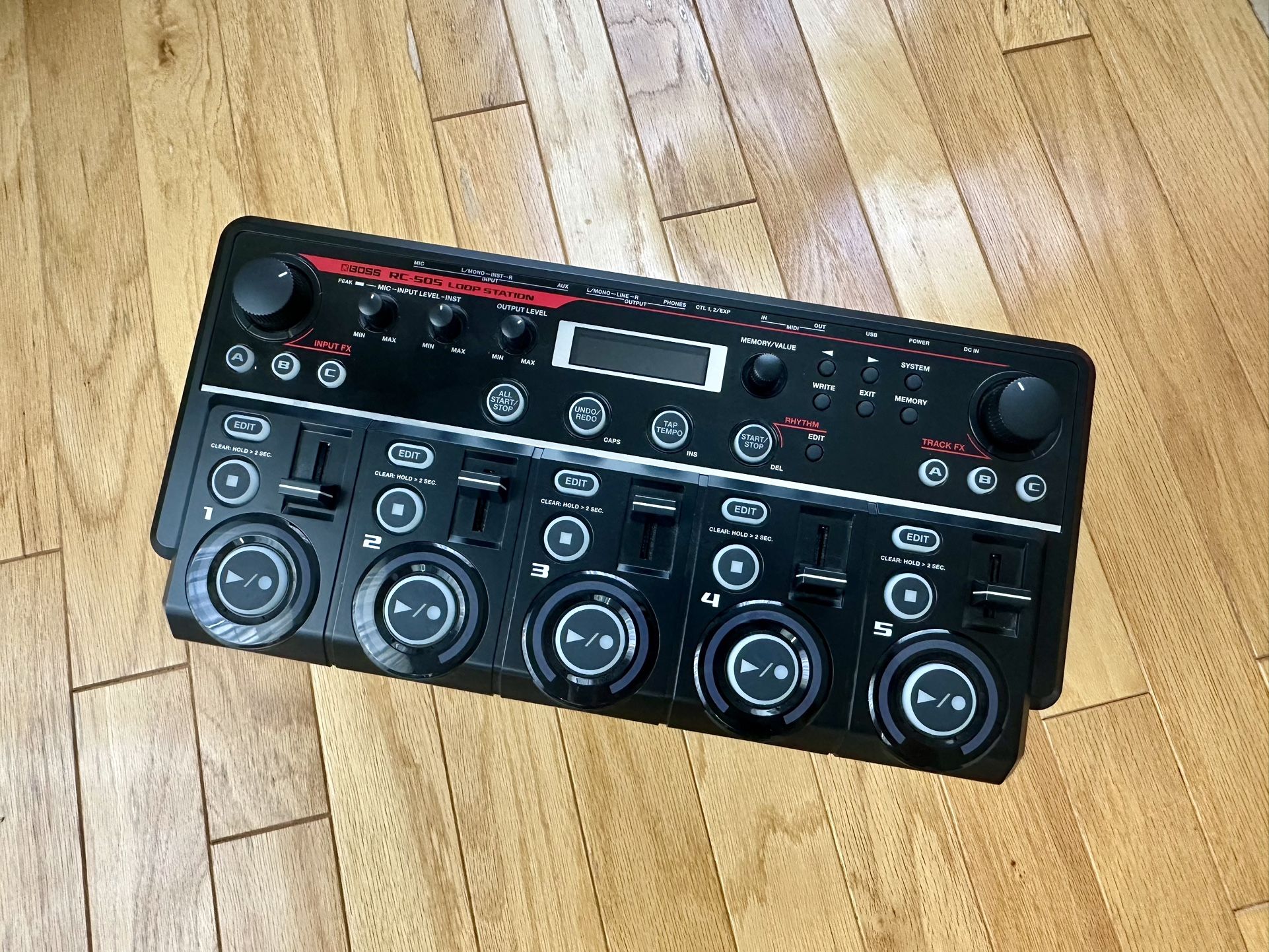 Boss RC-505 Tabletop Loop Station – 5-Track Looper w/ box & all accessories