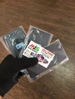 IPHONE 7 32GB UNLOCKED