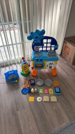 Blue’s Clues kitchen set