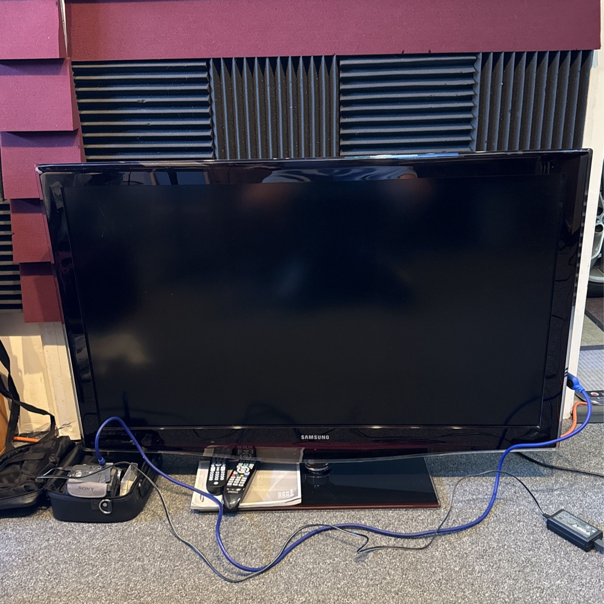 Samsung 46” Flat Screen TV