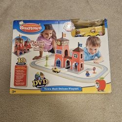 NEW Richard Scarry's Busytown Town Hall Deluxe Playset.
