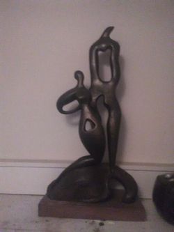 Bronze statue