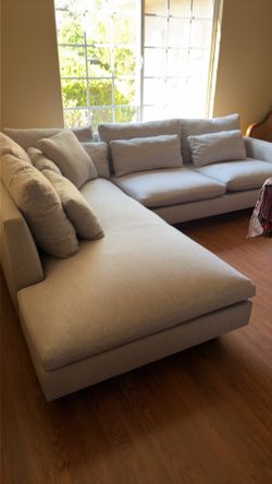 WEST ELM (POTTERY BARN)  BIG SUR Sectional