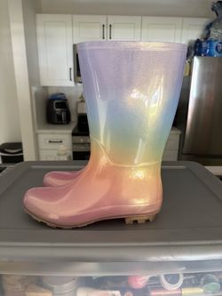 * BRAND NEW * Rainbow rain boots, girls size 6.