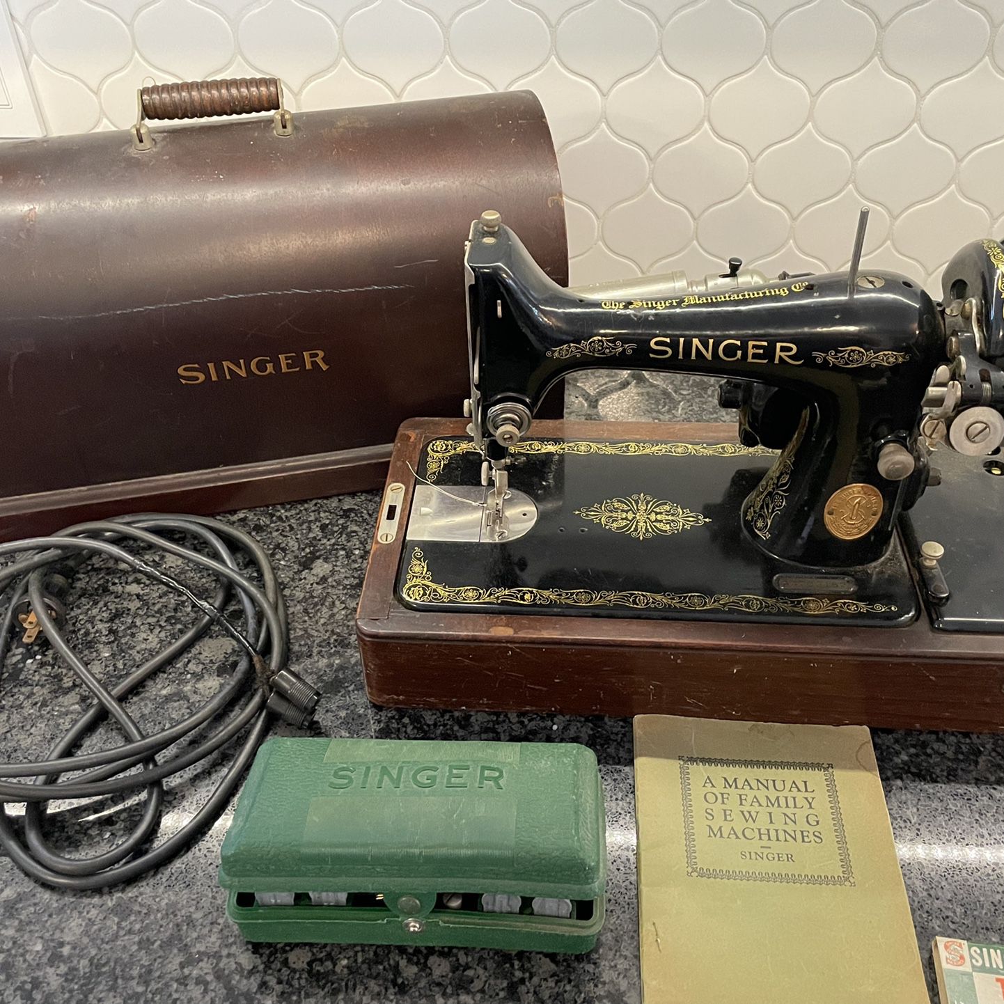 Vintage Lot of Singer Sewing Machine Parts, Accessories And Feet for Sale  in Kennesaw, GA - OfferUp