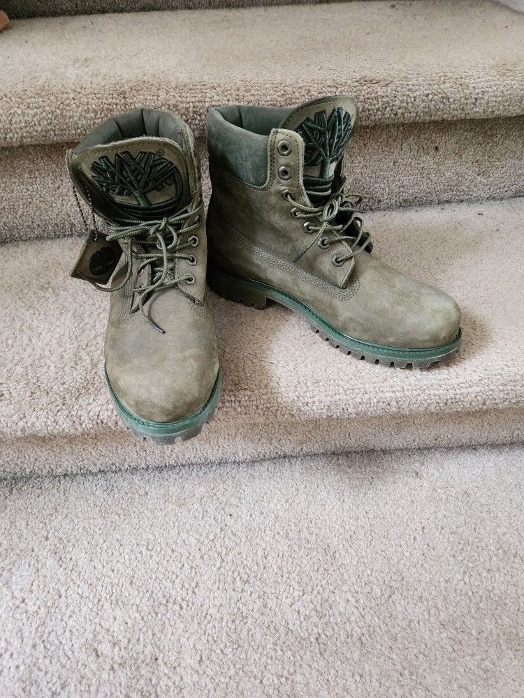 Timberland Green Suede Leather Women's Boots Size 7 1/2