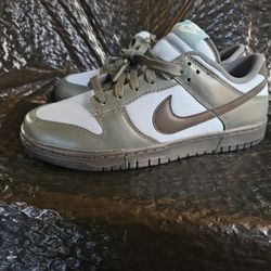 NIKE DUNK LOW SE RETRO DENIM